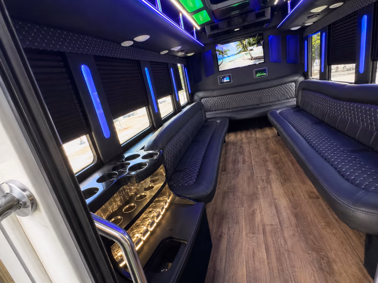 Eugene Birthday, Sweet 16, & Quinceañera Party Bus Rentals