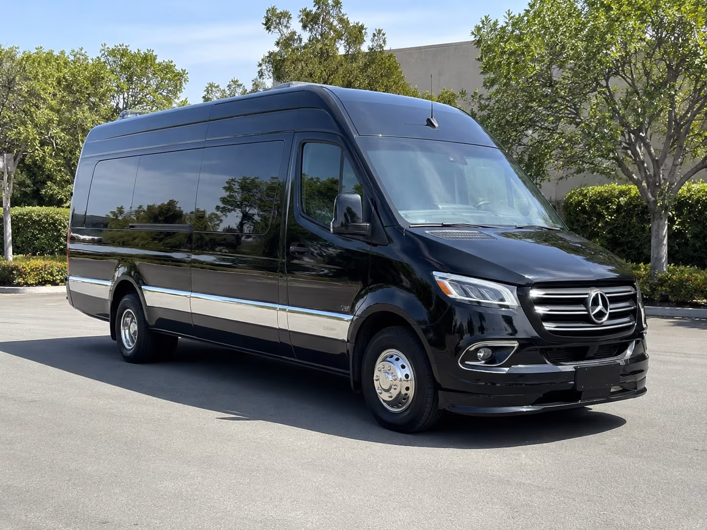 Gresham Airport Shuttle & Transportation party bus exterior
