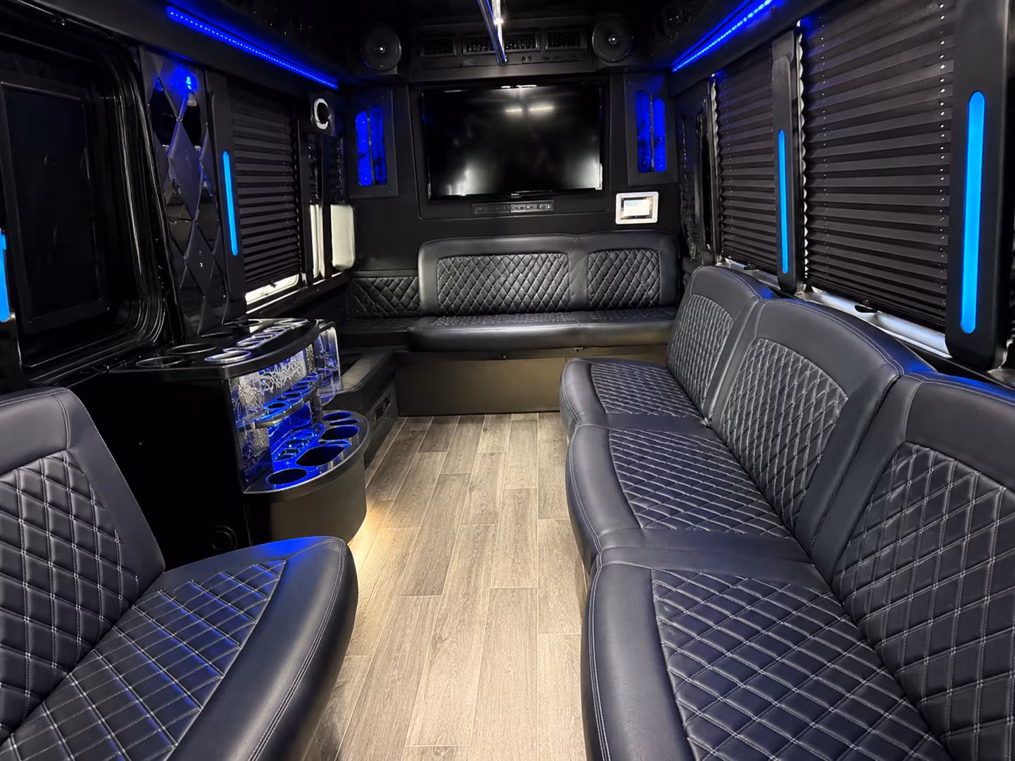 Gresham Birthday, Sweet 16, & Quinceañera Transportation party bus exterior