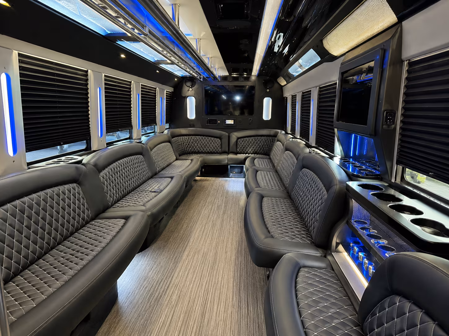 Salem Homecoming & Prom Party Bus Rentals
